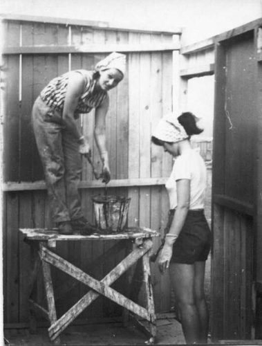 Облагораживание жилища зелёной краской/Лариса Шпилецкая, Лена Савельева 