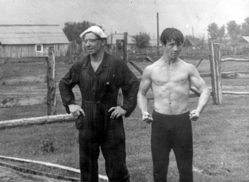 Женя Розанов и воспитанник отряда Юра Жданов 